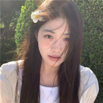 荒林艳骨